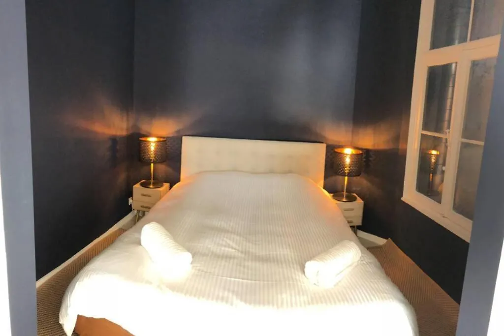 Brussels By Foot! Authenticity & Luxury Nearby Appartamento